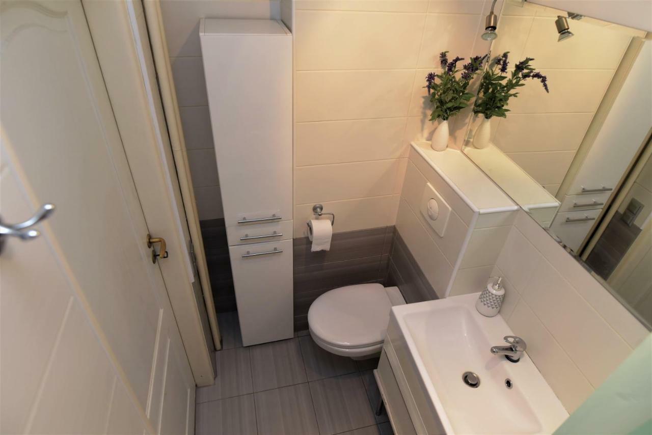Hello Warsaw! Calm Artistic City Center Apartment エクステリア 写真